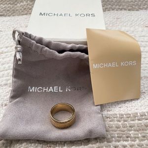 Michael Kors Gold Ring (Size 7)